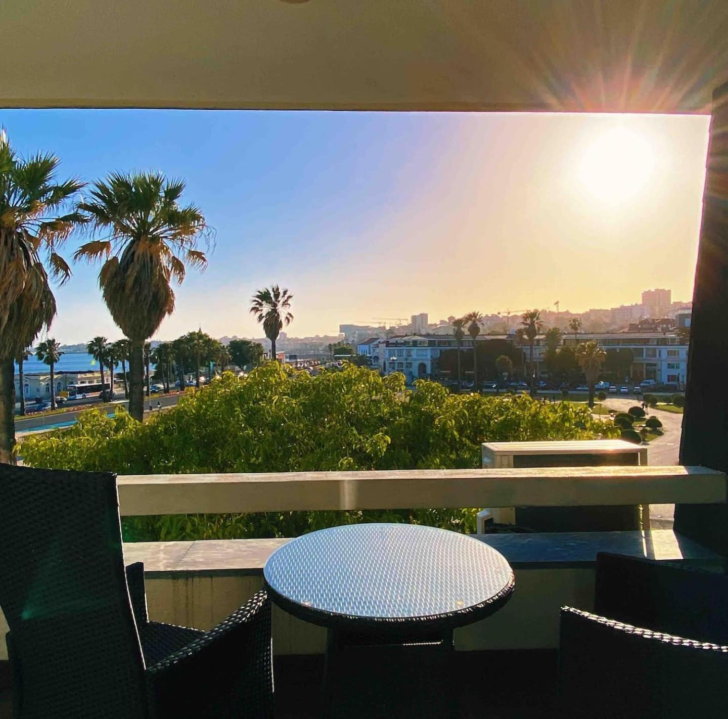 Sea View W Balcony 2 Mins Walk To Beach & Casino Estoril Exteriér fotografie